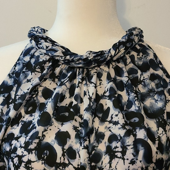 COPY - Spense tank top - Picture 3 of 8